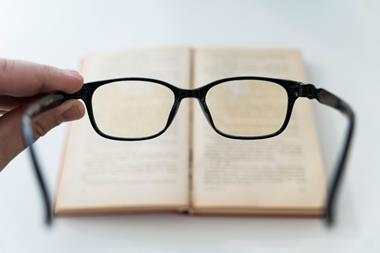 book-eye-glasses-read-write