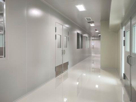 Cleanroom Laboratory Corridor with sandwich panel wall and epoxy flooring