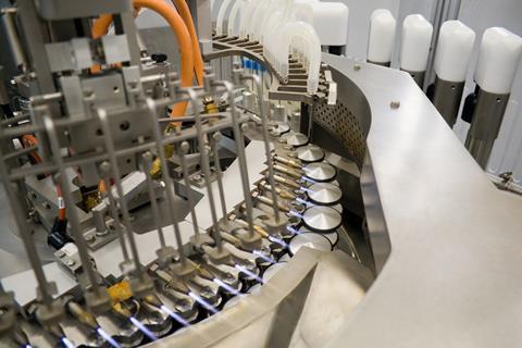 Fully automatic filling and sealing machine for the production of medicines in ampules.
